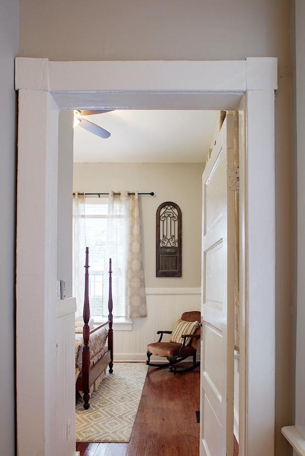 Newly Renovated Historic Savannah Townhome! Екстер'єр фото