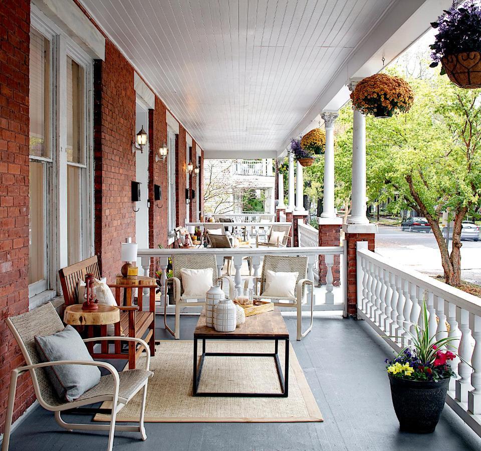 Newly Renovated Historic Savannah Townhome! Екстер'єр фото